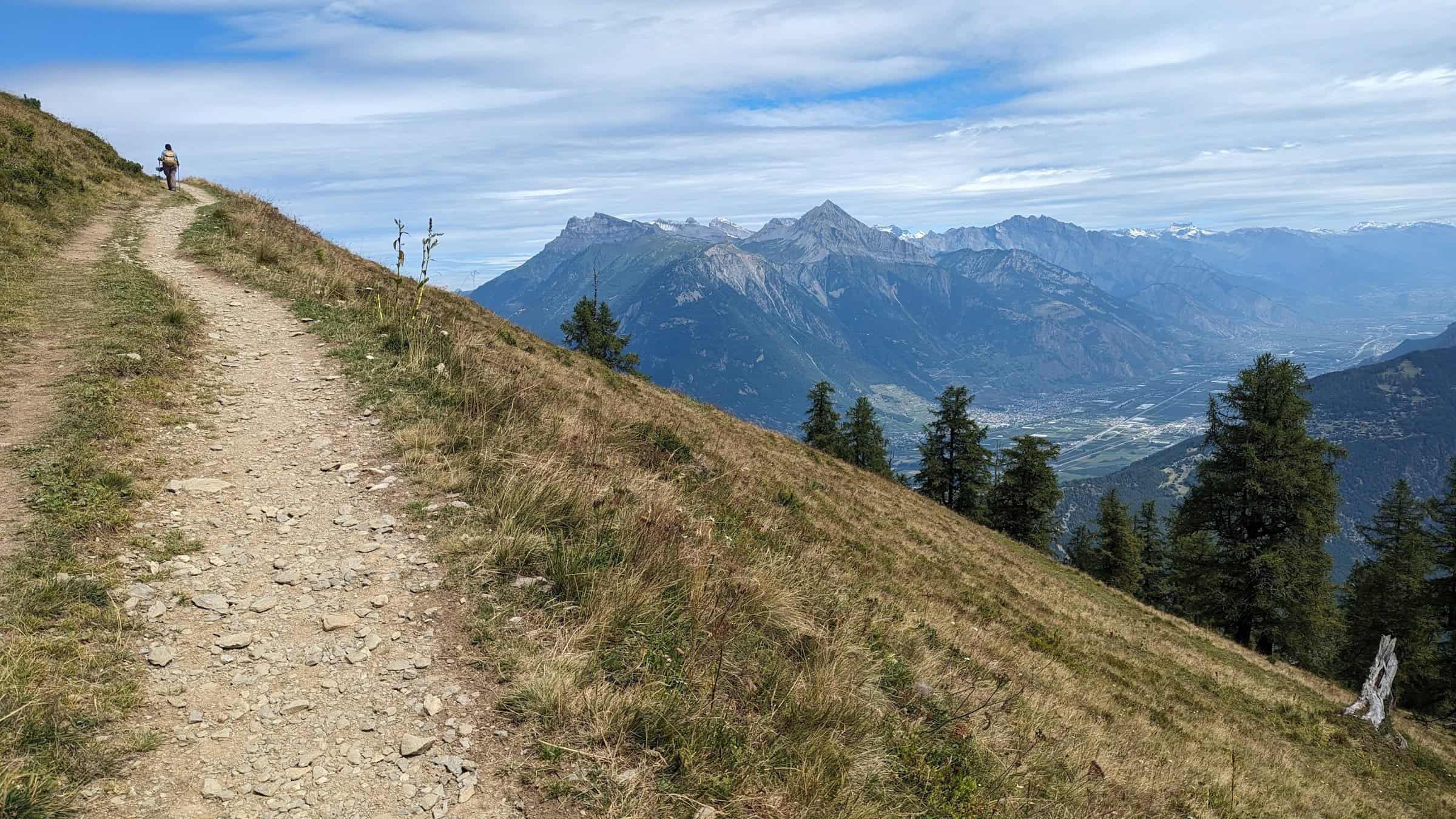 tour du mont blanc and mountain drop offs